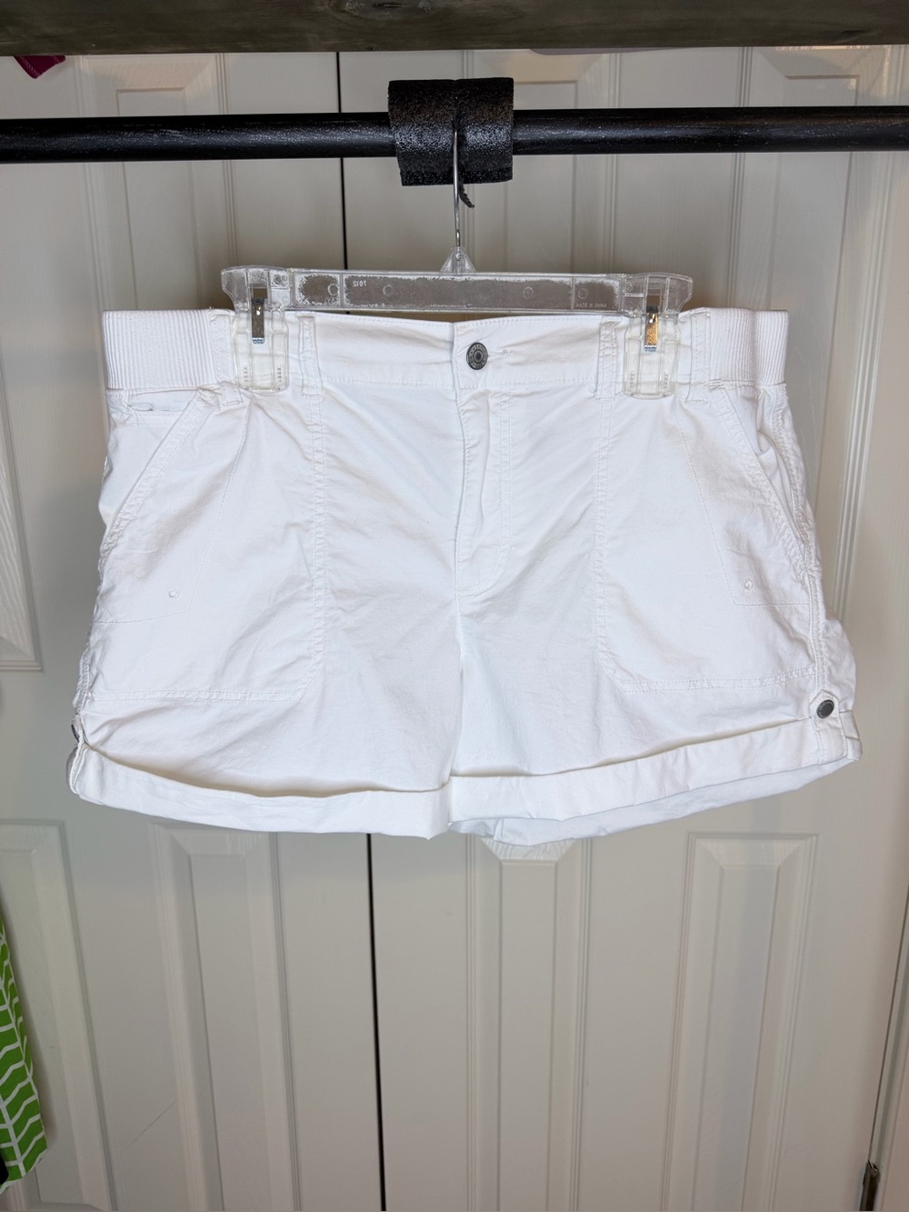 American Eagle shorts white women size 16